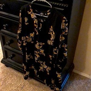 Torrid size 2 blouse